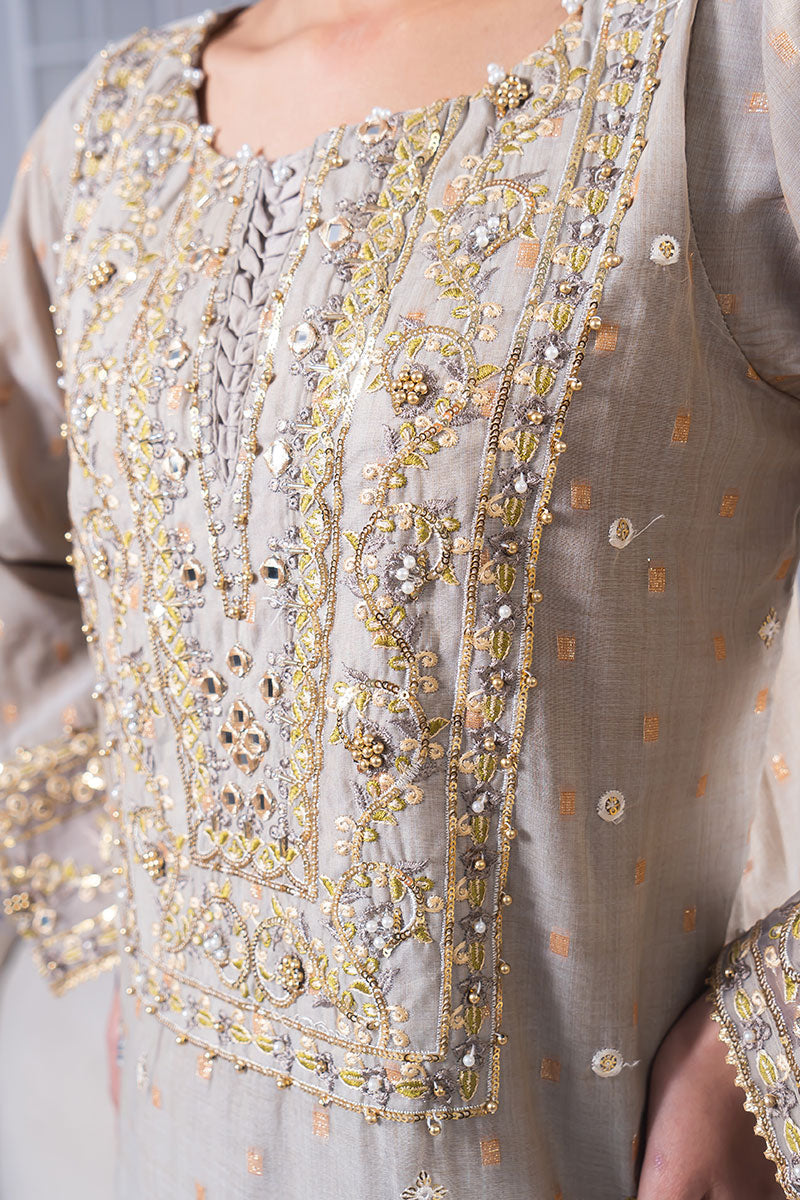 Motif Lorus Jacquard Embroidered Suit-357