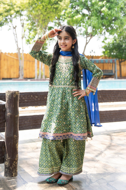 Motif Girls Embroidered Lawn Suit-707