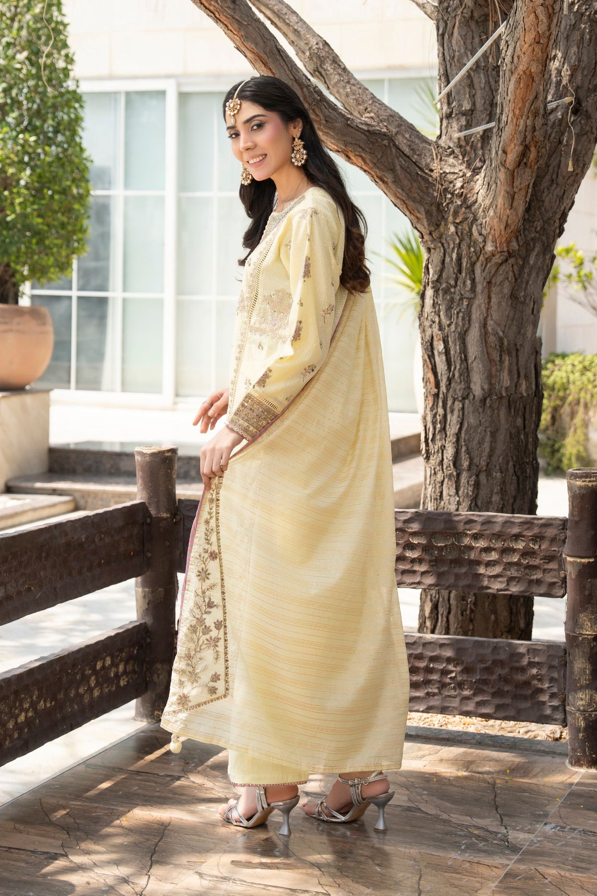Motif Embroidered Suit-4113