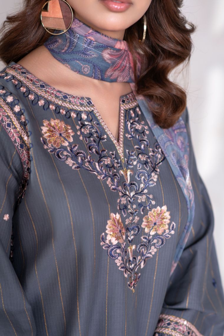 Motif Mesori Embroidered Suit-003