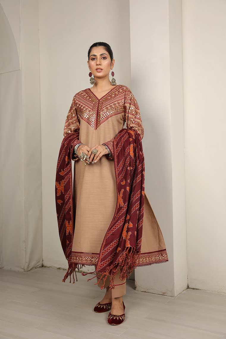 Motif Khaddar Embroidered Kurta