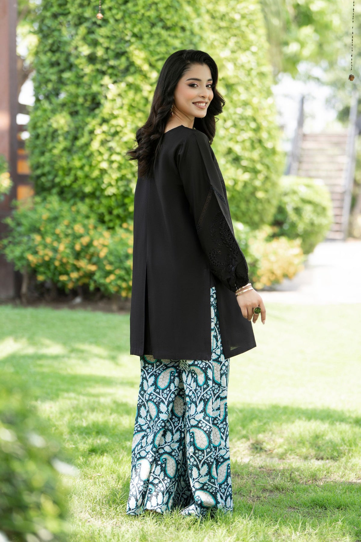 Motif Cotton Embroidered Suit-002