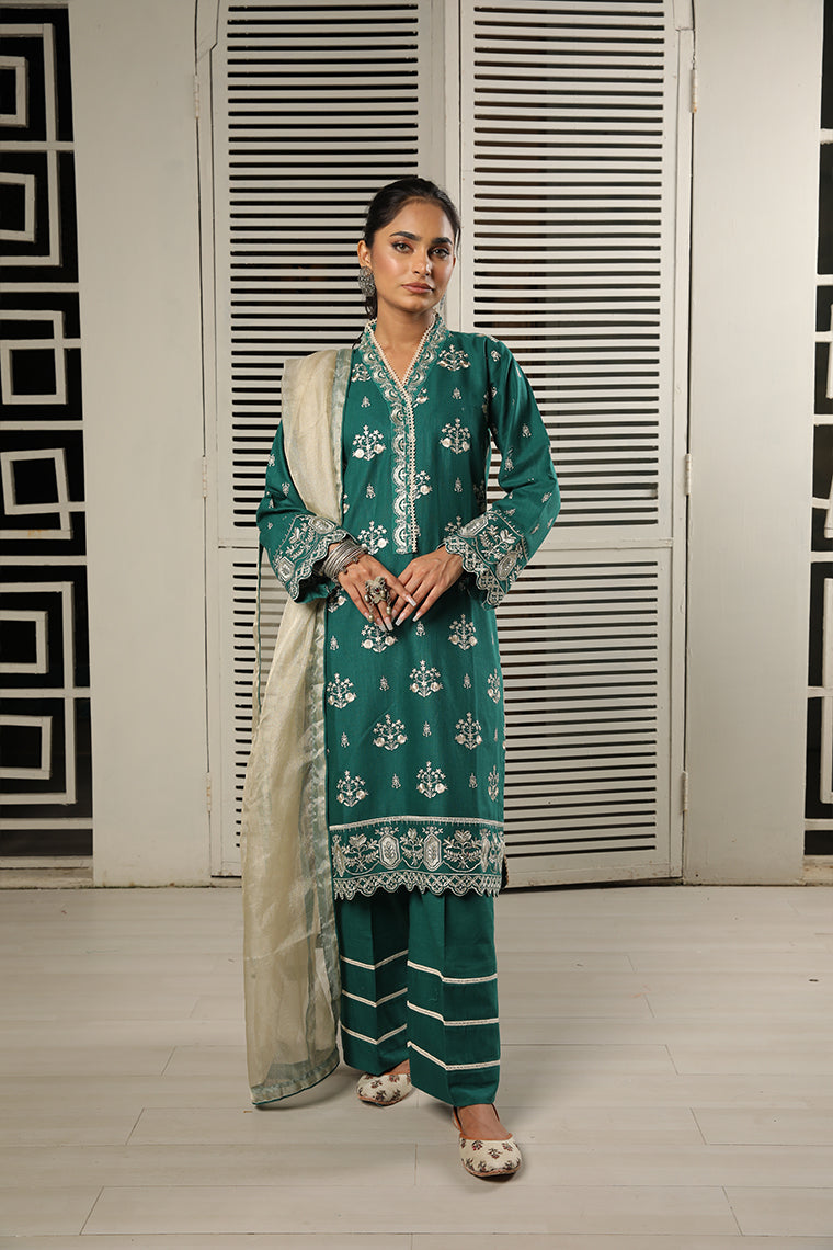 Motif Khaddar Embroidered Suit