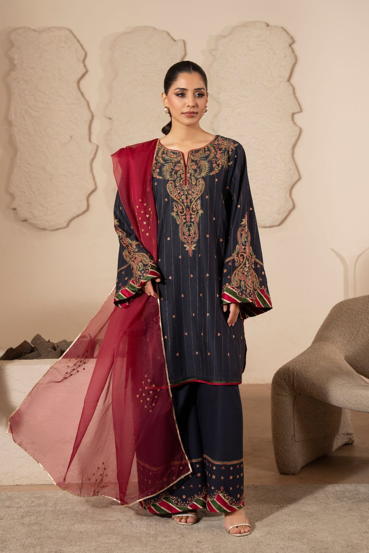 Motif Embroidered Mesoori Suit-006
