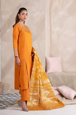 Motif Golden Brosha Embroidered Suit-026