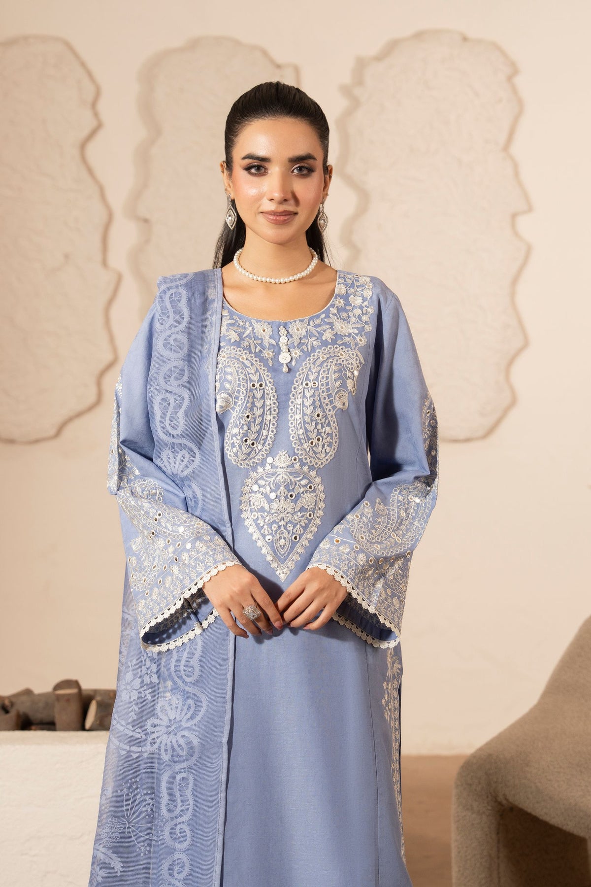 Motif Embroidered Jacquard Suit-4066