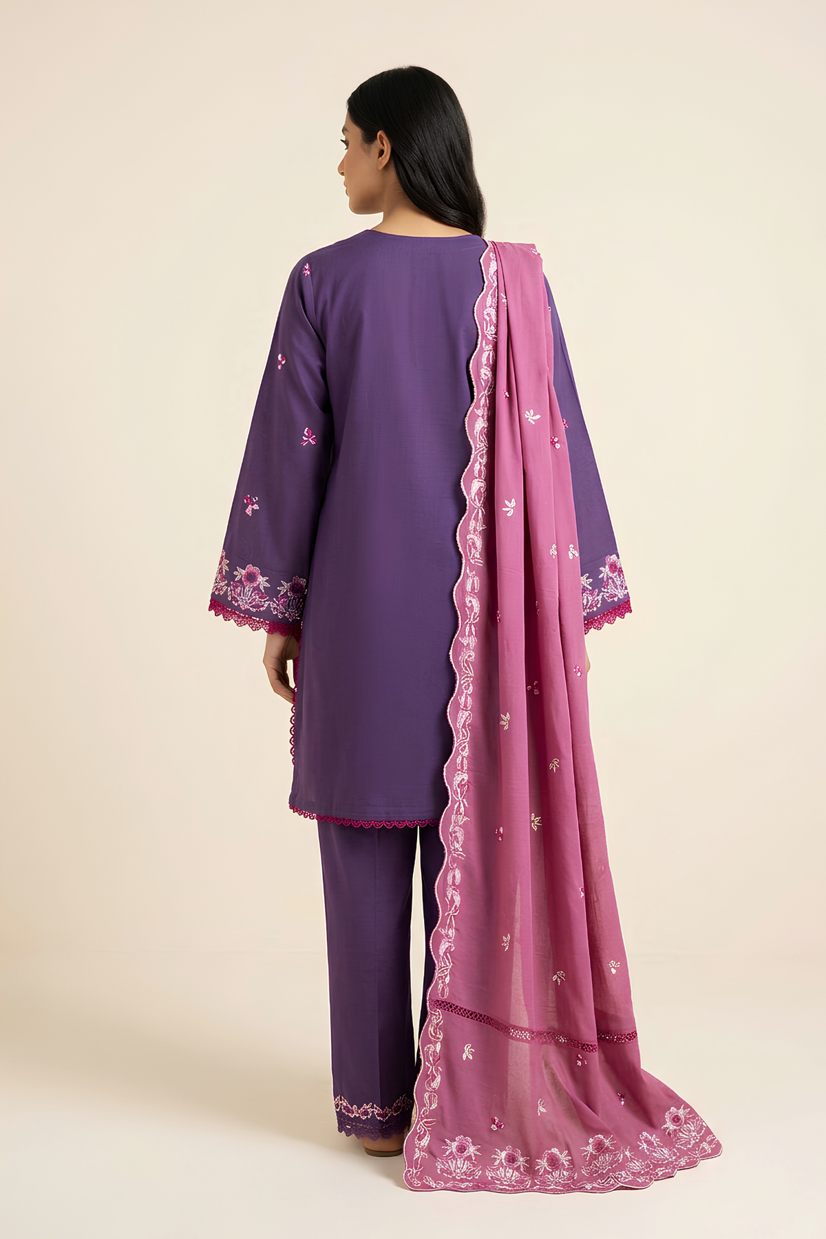 MOTIF PLAIN ALPINE EMBROIDERED SUIT-247