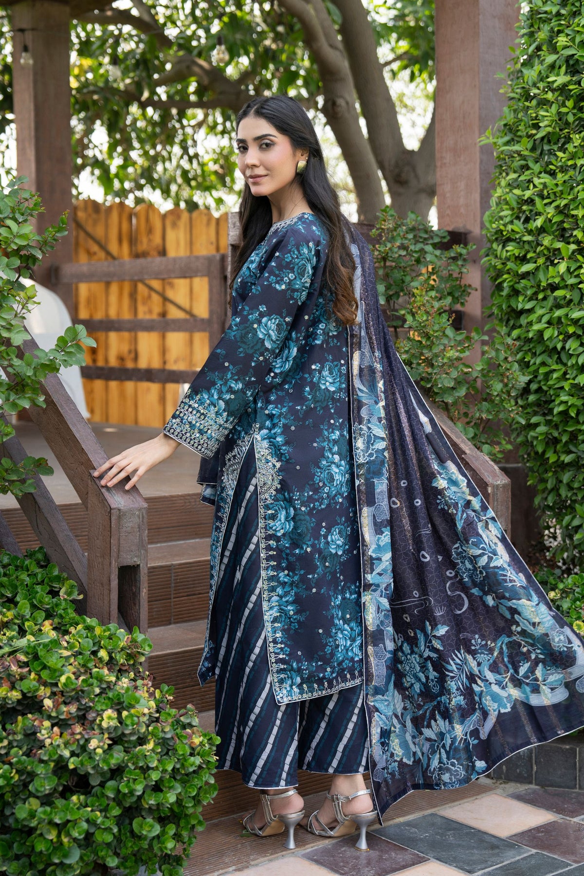 Motif Printed Cambric Suit-006
