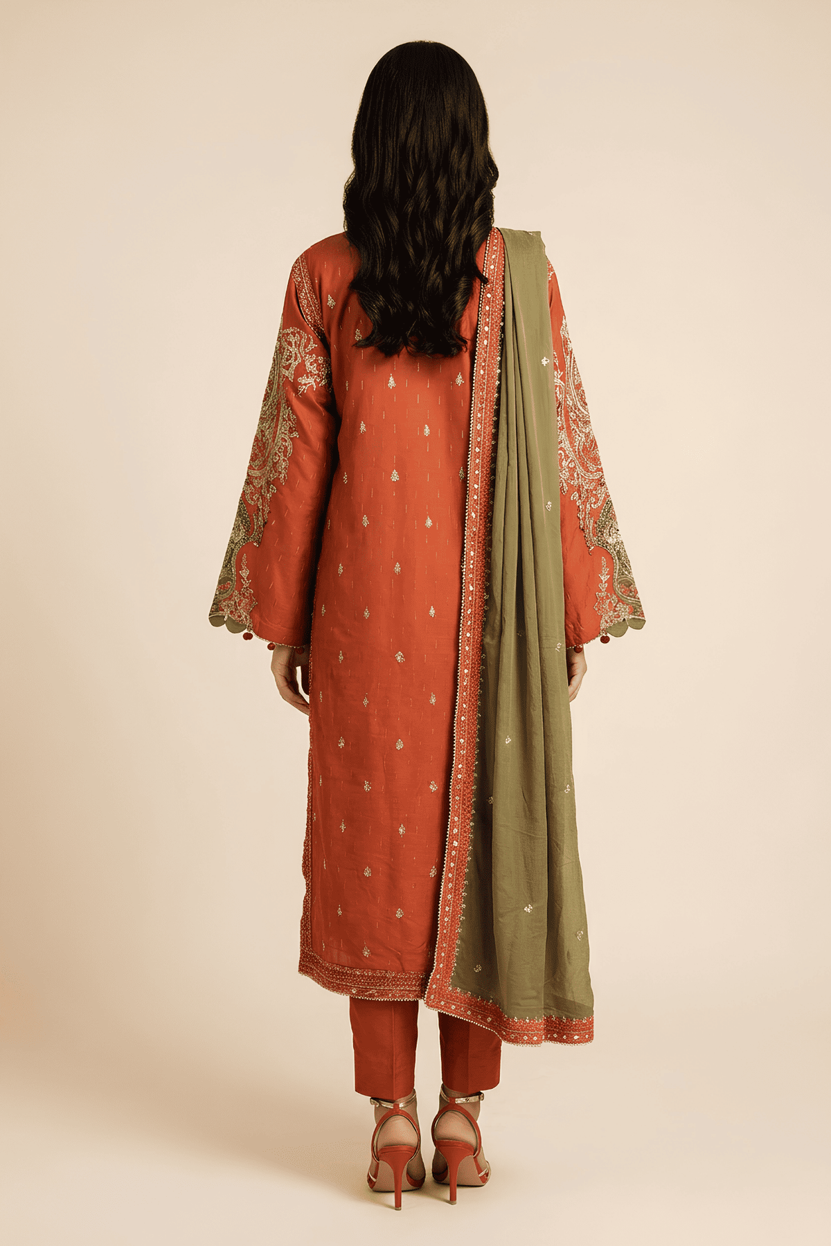Motif Gold Brosha Embroidered Suit-034