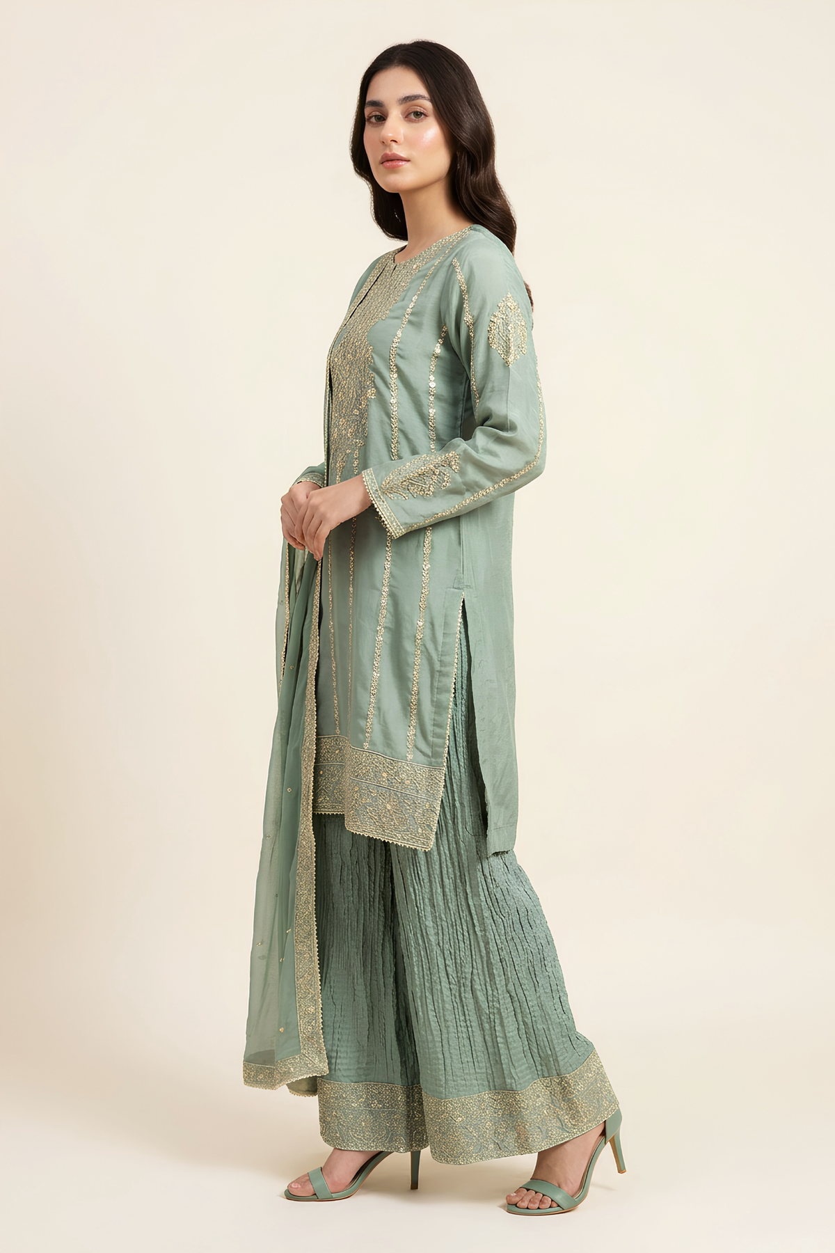 Motif Russian Grip Suit-040
