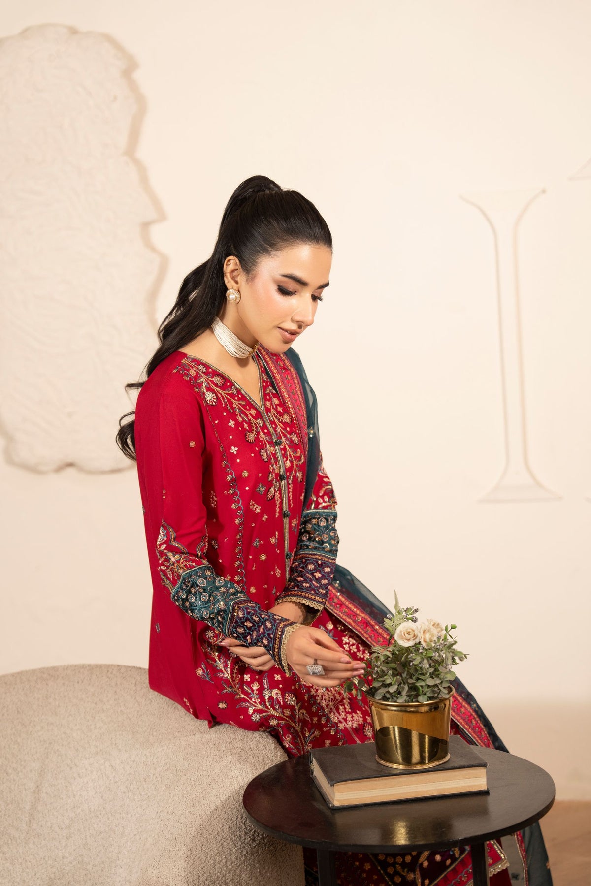 Motif Embroidered Cambric Suit-014