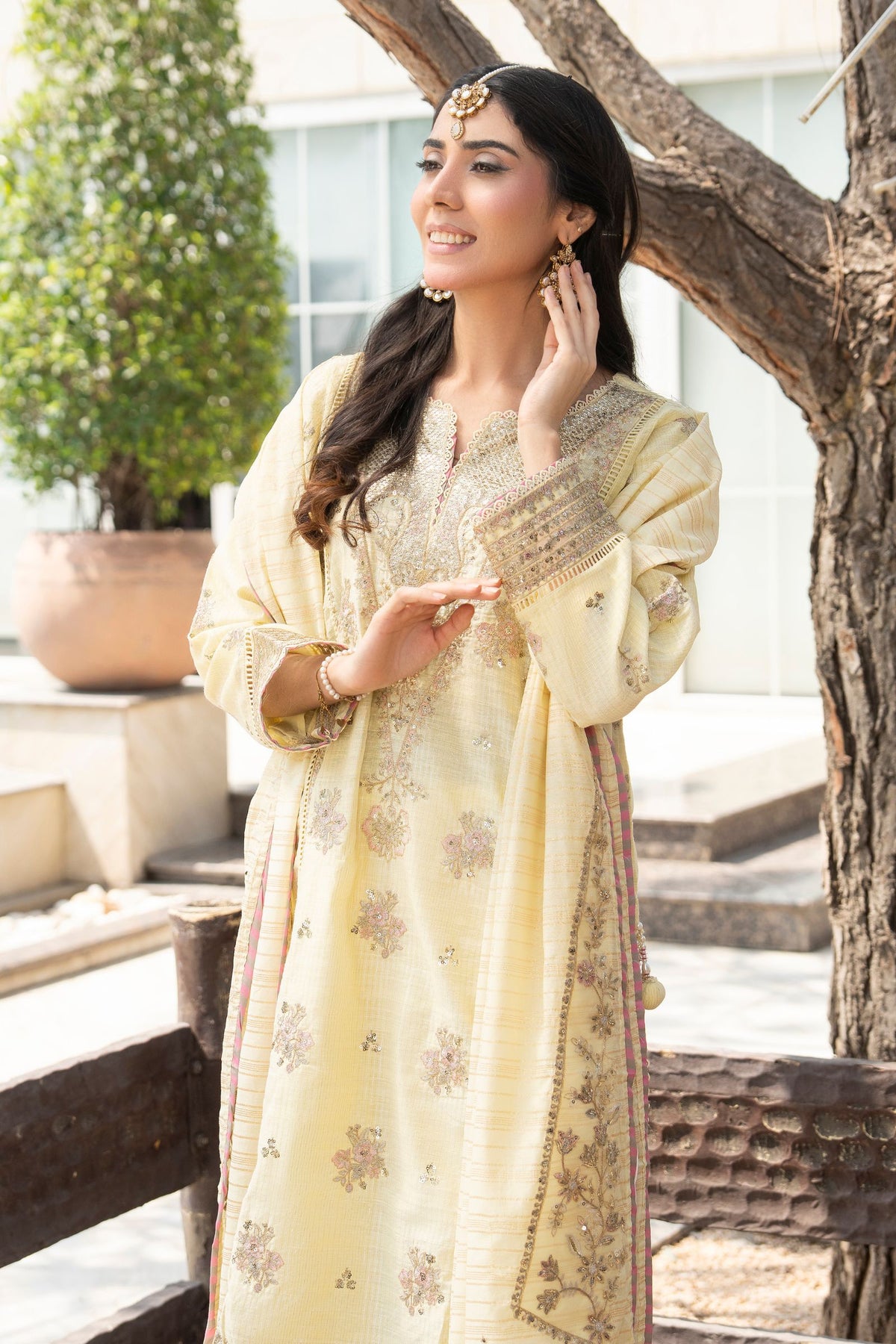Motif Embroidered Suit-4113