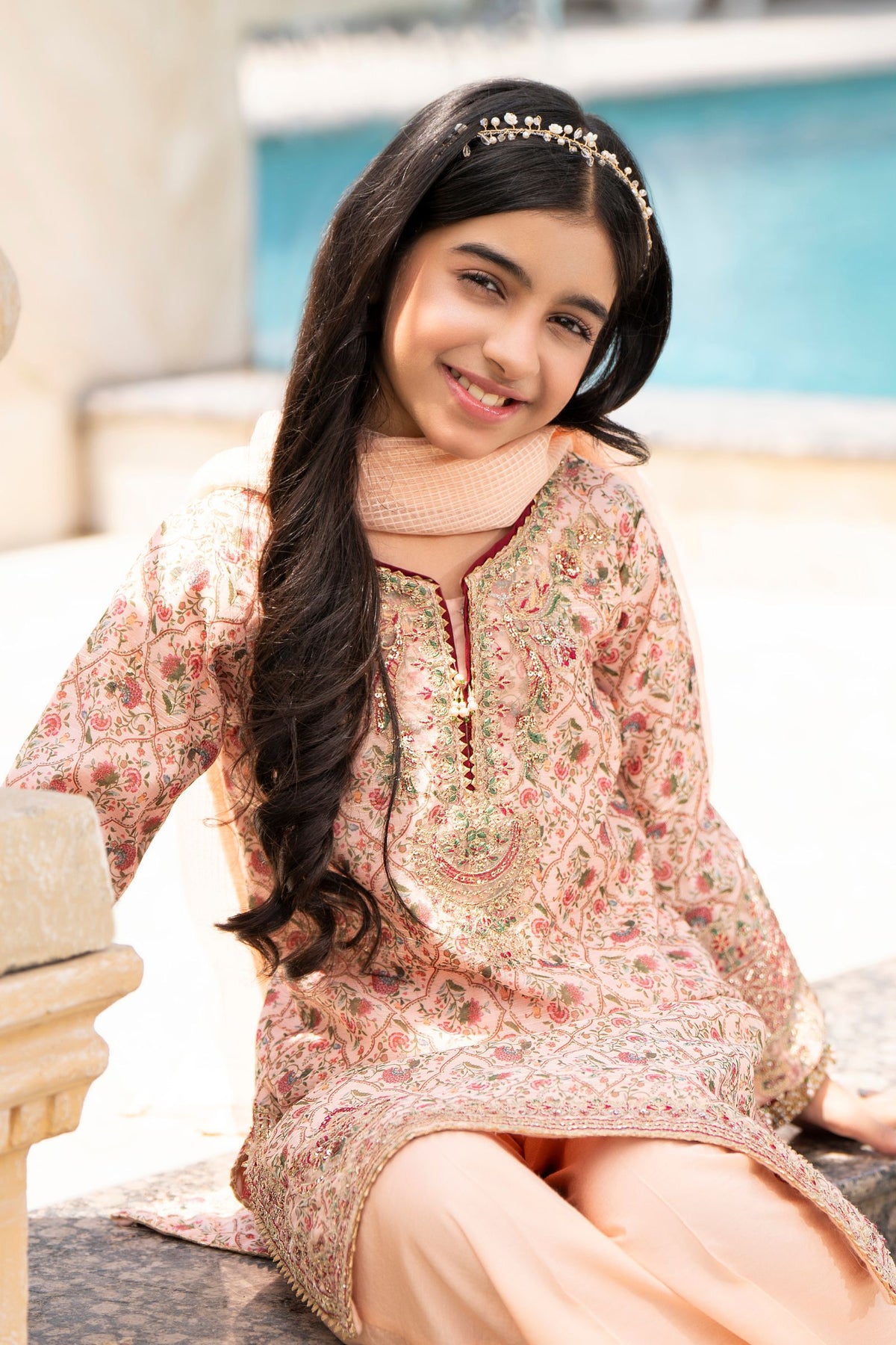 Motif Girls Munar Embroidered suit-689