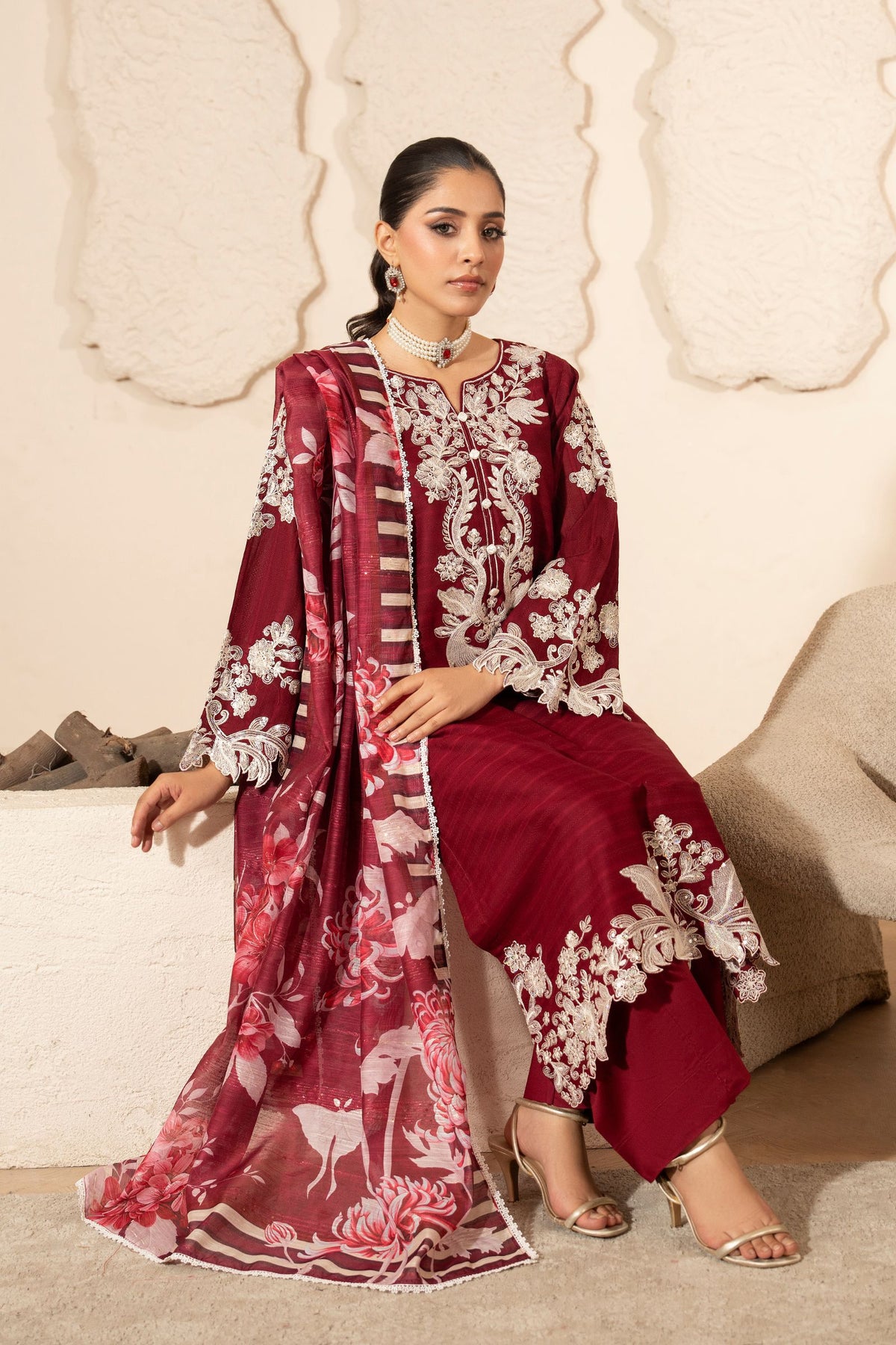 Motif Embroidered Katpana Lawn Suit-009