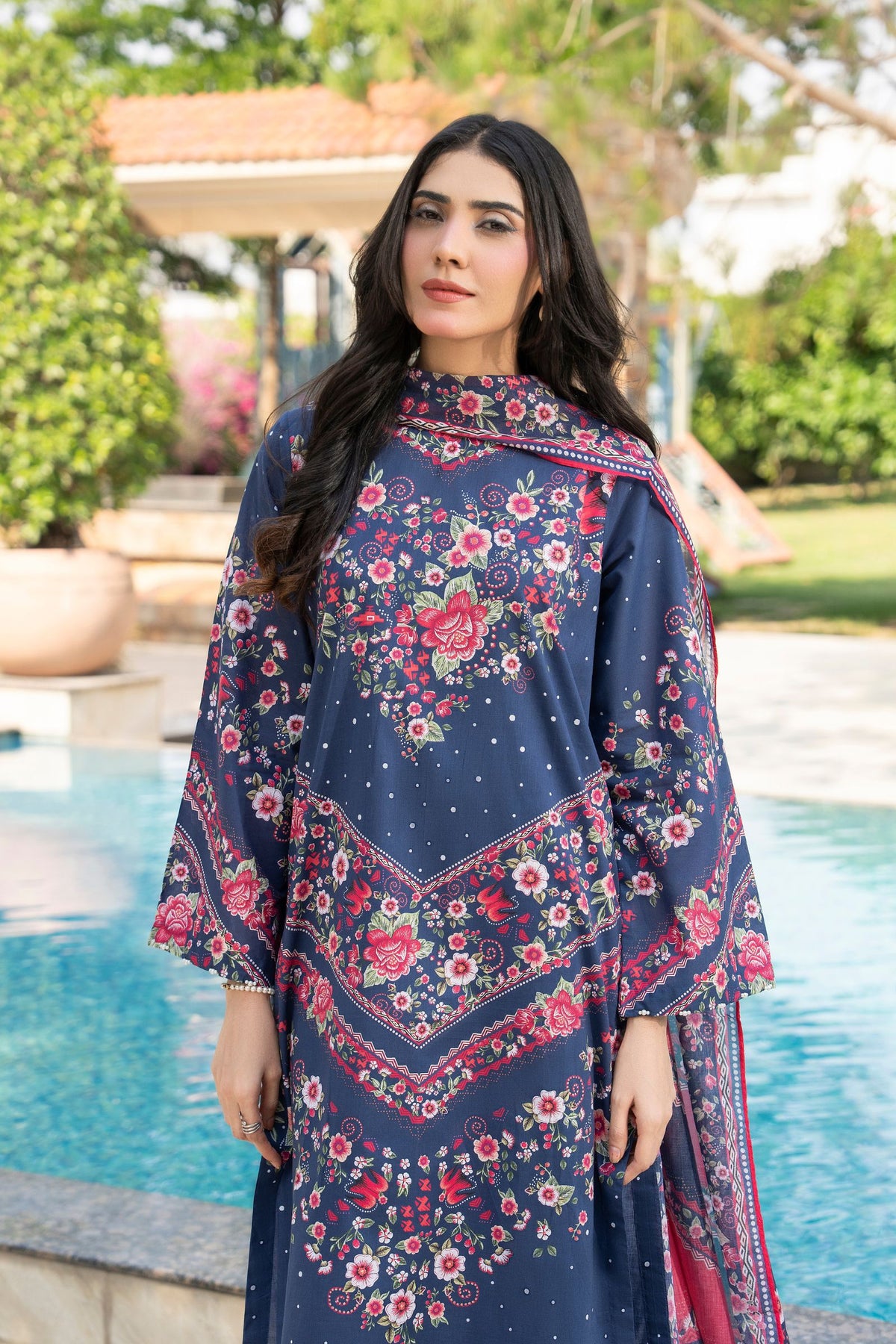 Motif Printed Lawn Suit-016