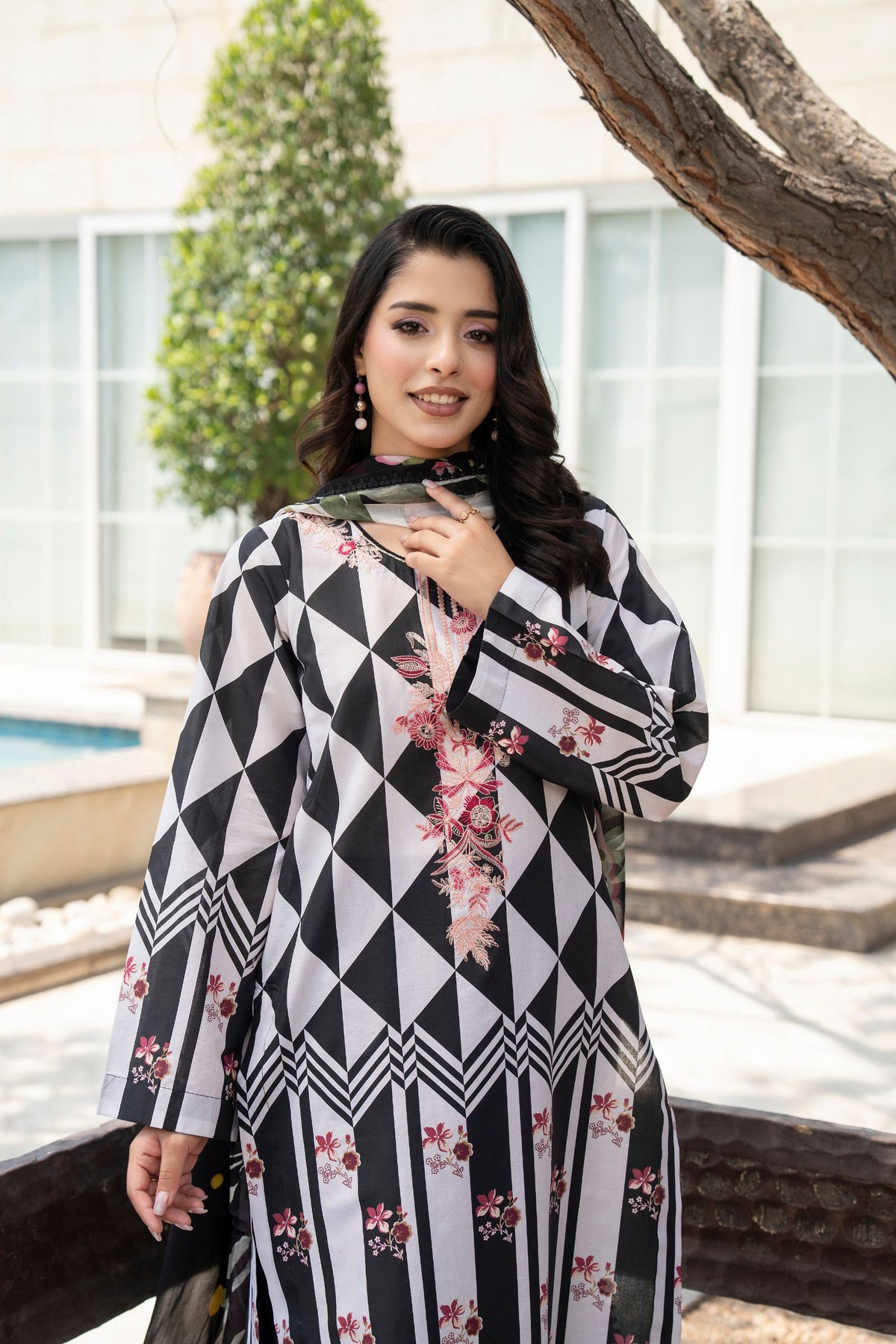 Motif Printed Cambric Suit-007