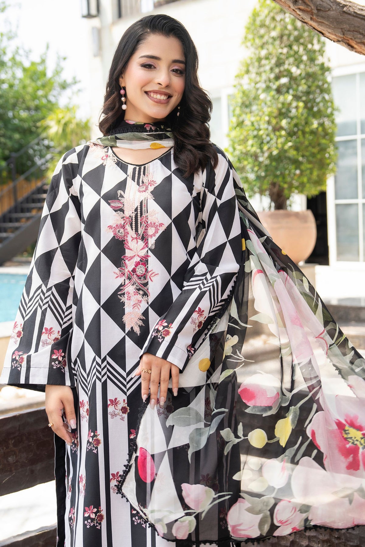 Motif Printed Cambric Suit-007
