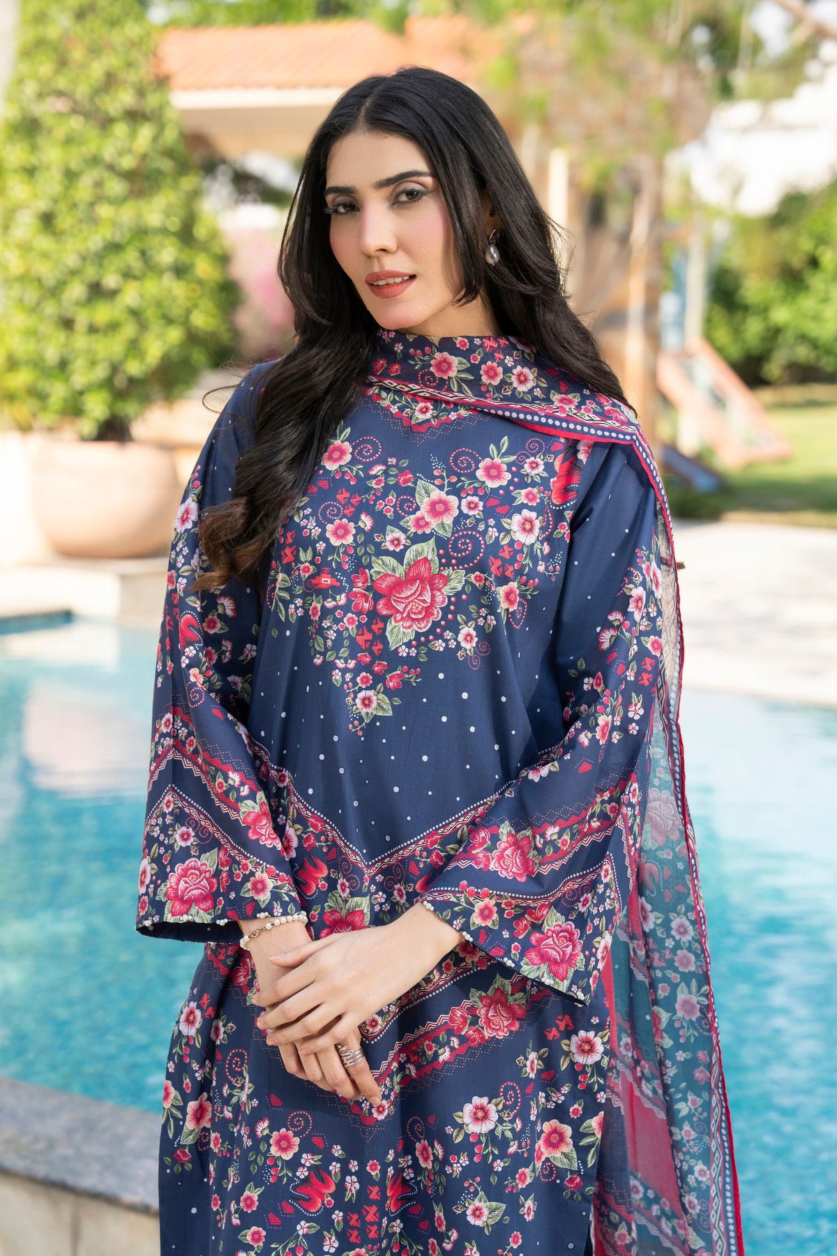 Motif Printed Lawn Suit-016