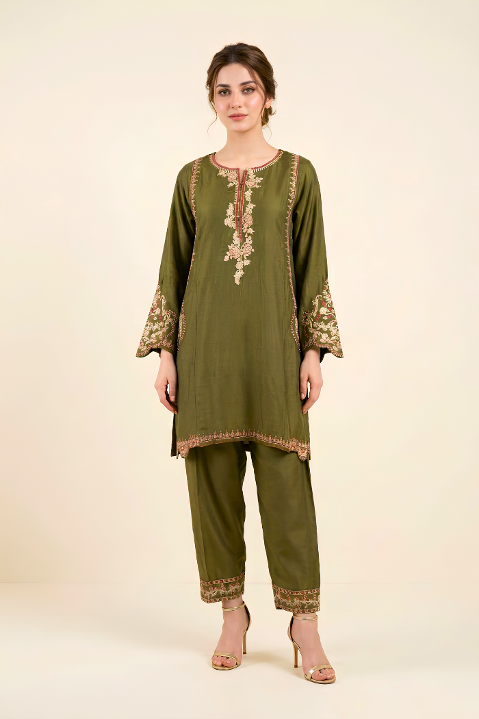 Motif Silk Karandi Embroidered Suit-010
