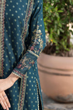 Motif Embroidered Jacquard Suit-011