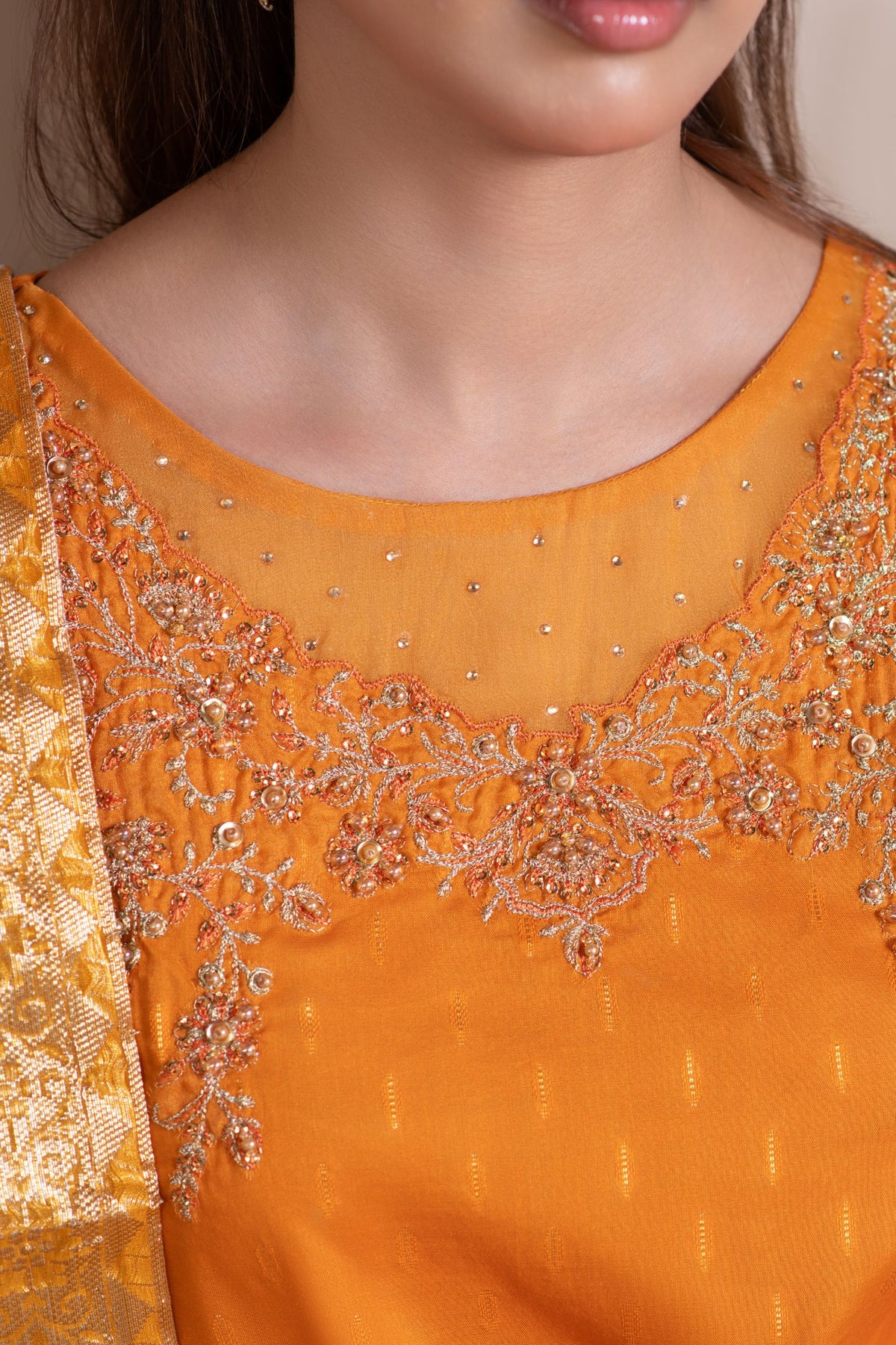 Motif Golden Brosha Embroidered Suit-026
