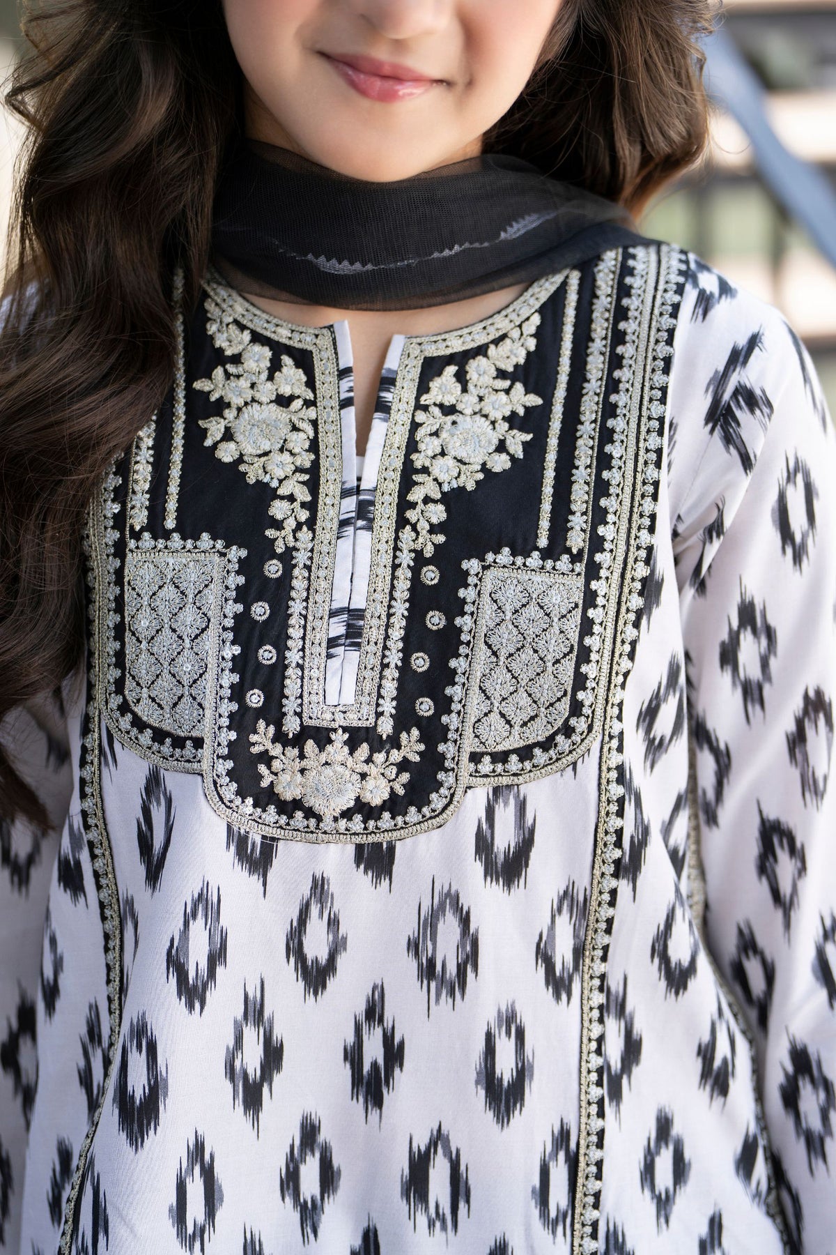 Motif Girls Embroidered Cambric Suit-061