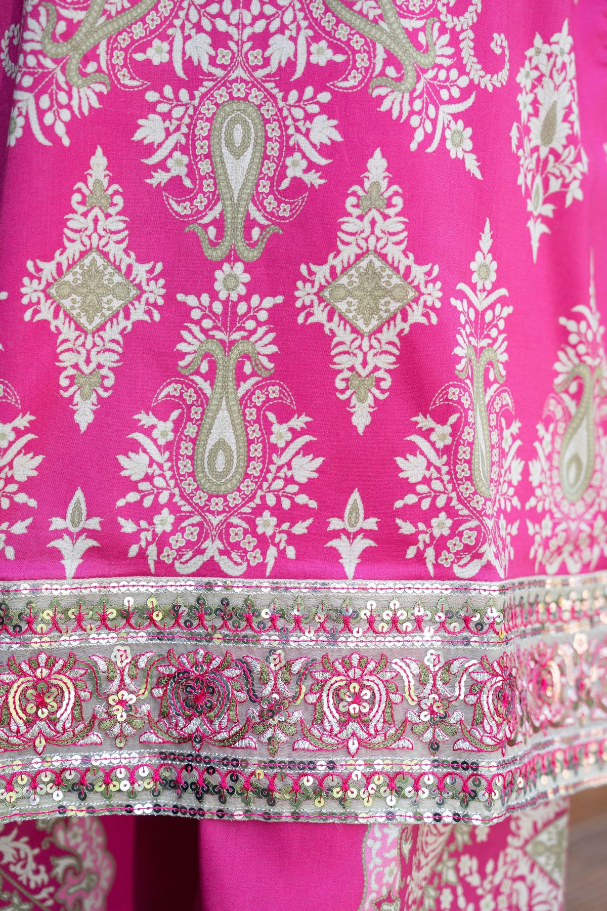 Motif Printed Cambric Suit-041