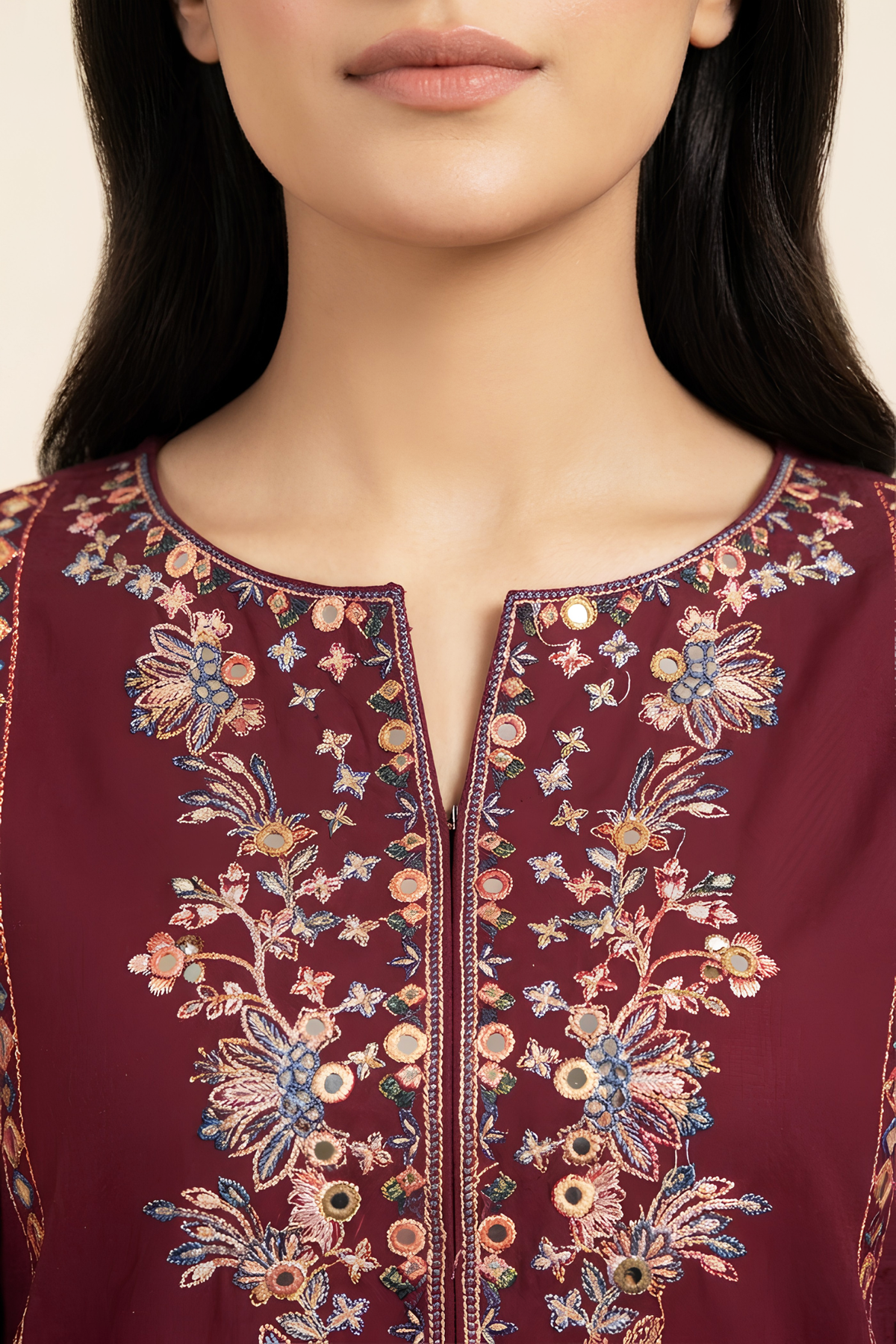 Motif Alpine Embroidered Suit-006