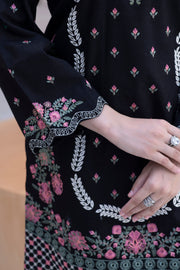 Motif Khaddar Embroidered Suit 049