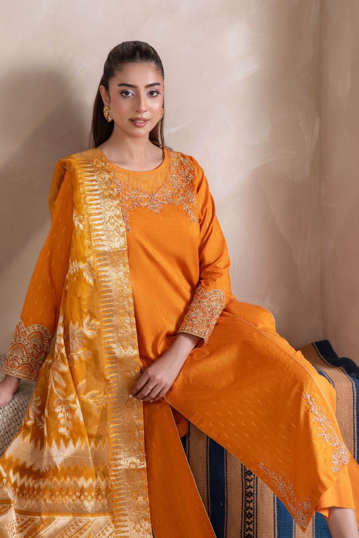 Motif Golden Brosha Embroidered Suit-026