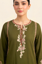 Motif Silk Karandi Embroidered Suit-010