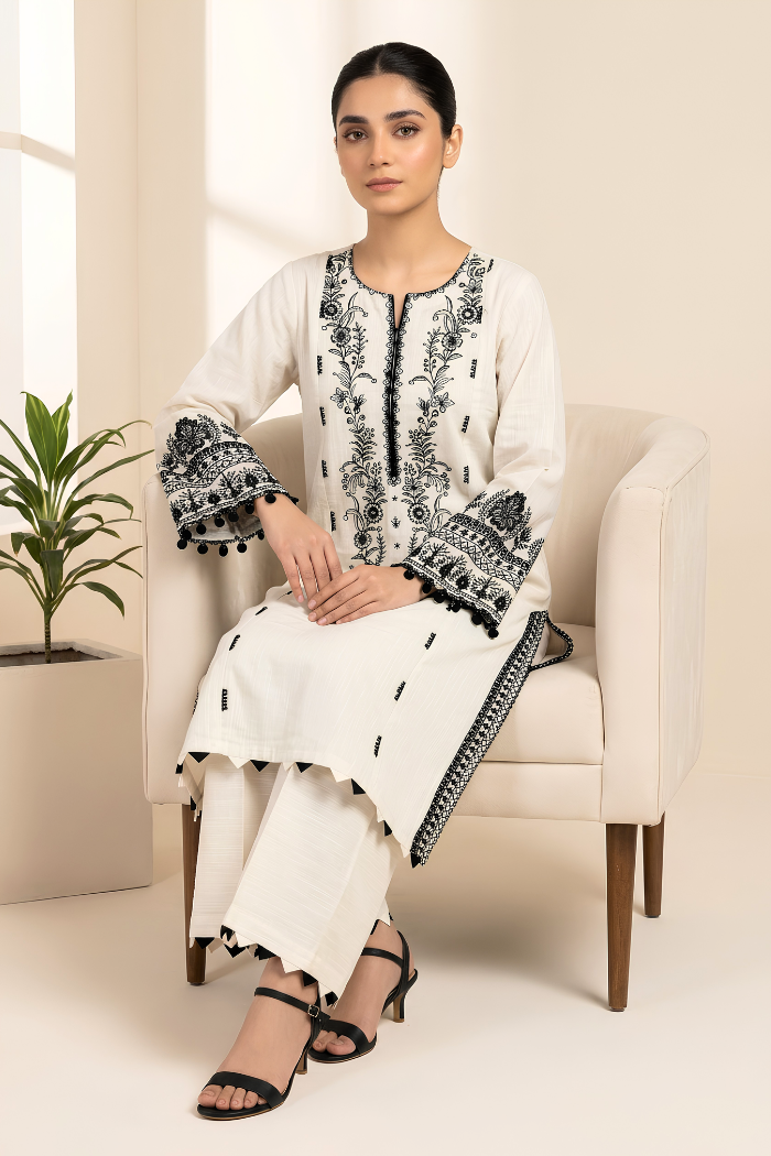 Motif Khaddar Embroidered Suit-3959