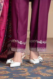 Motif Staple Rod Embroidered Suit