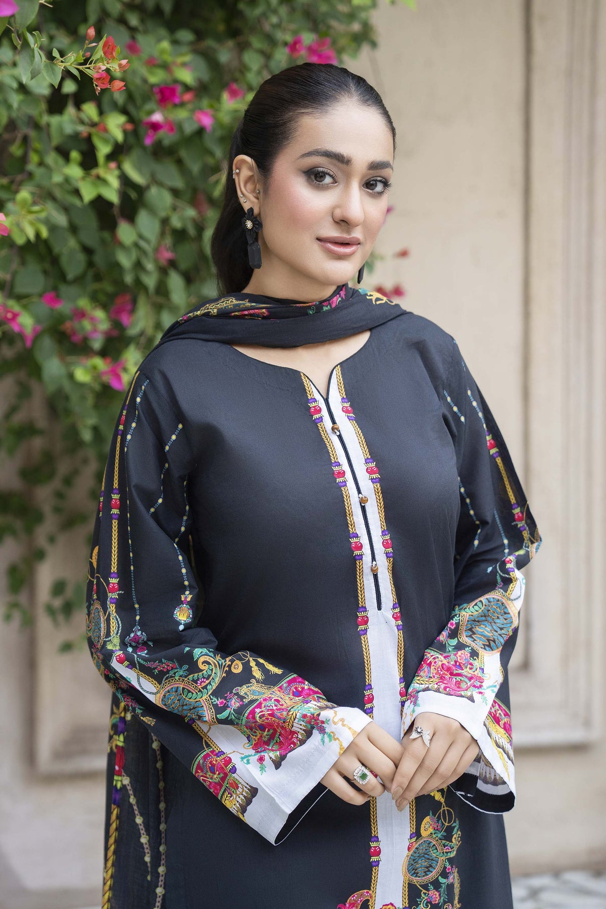 Motif Lawn Printed Suit-010