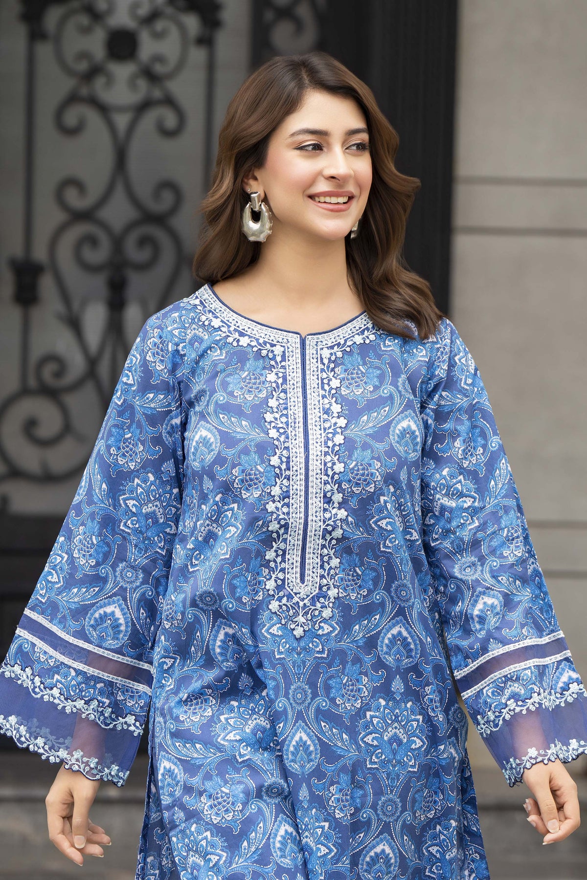 Motif Printed Lawn Suit-033