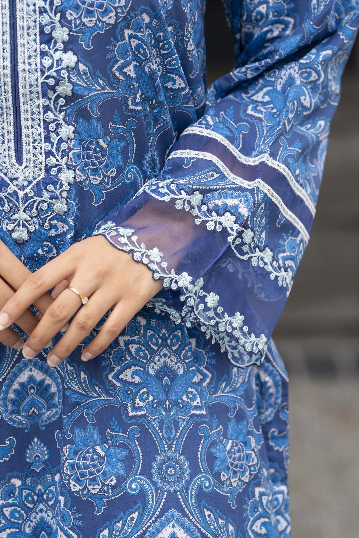 Motif Printed Lawn Suit-033