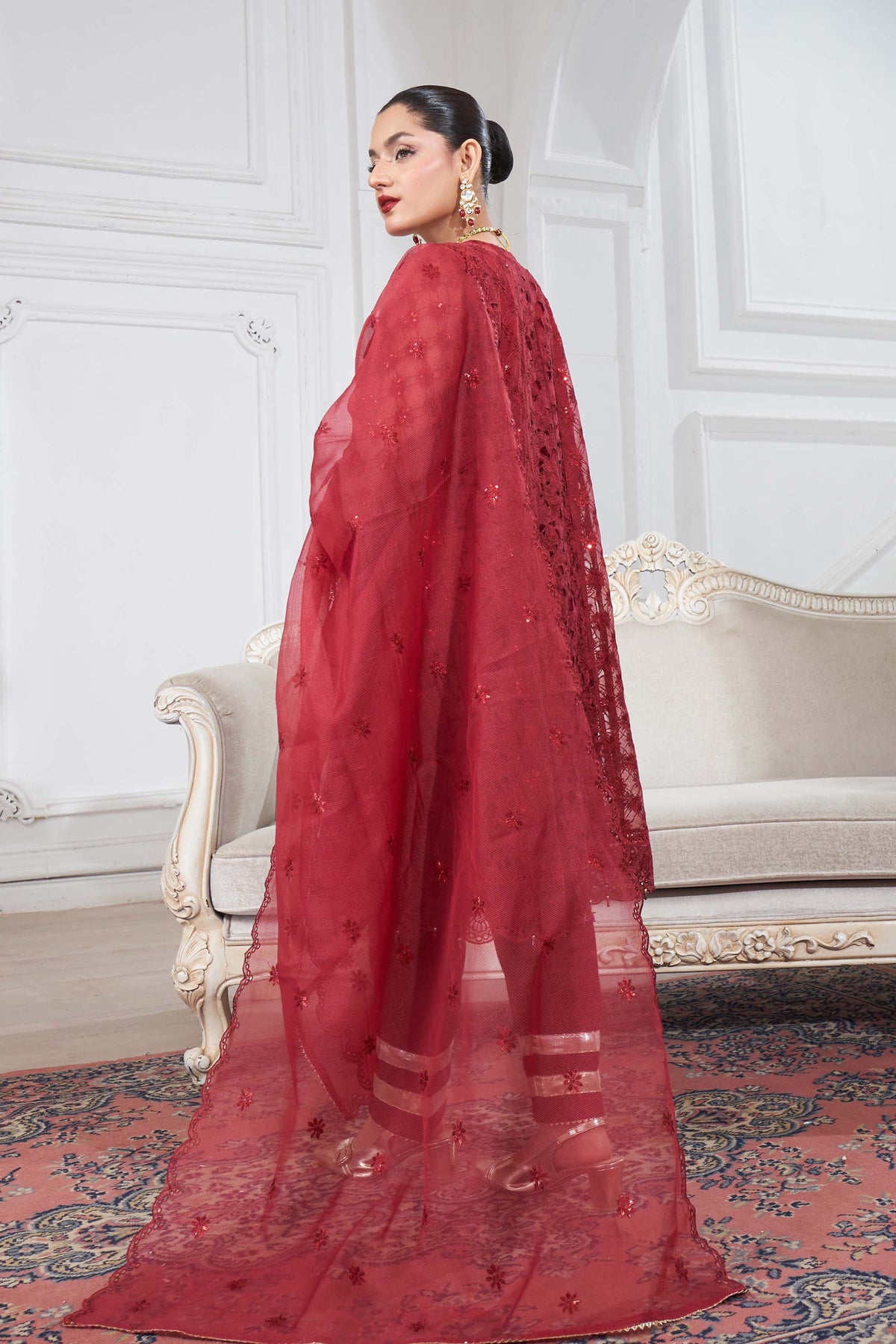 Motif Sequence Embroidered Suit-3724