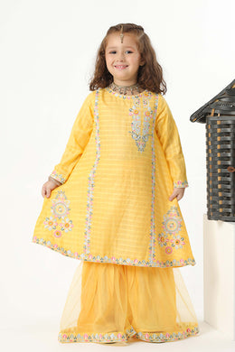 Motif Girls Lawn Embroidered Suit