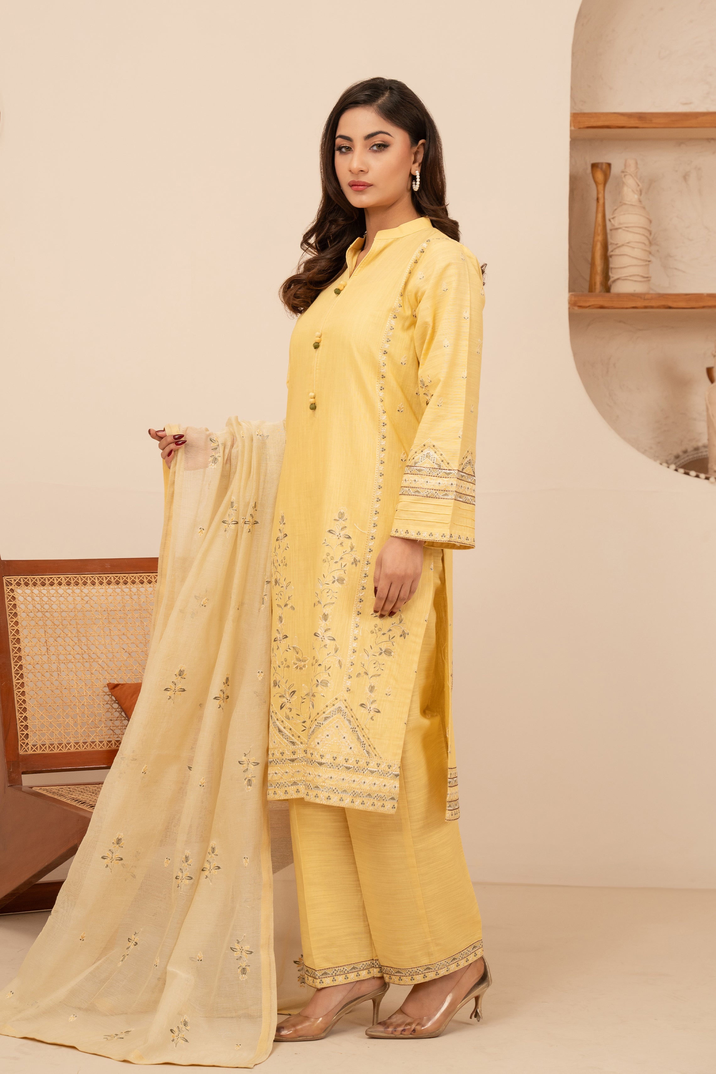 Motif Khaddar Embroidered Suit