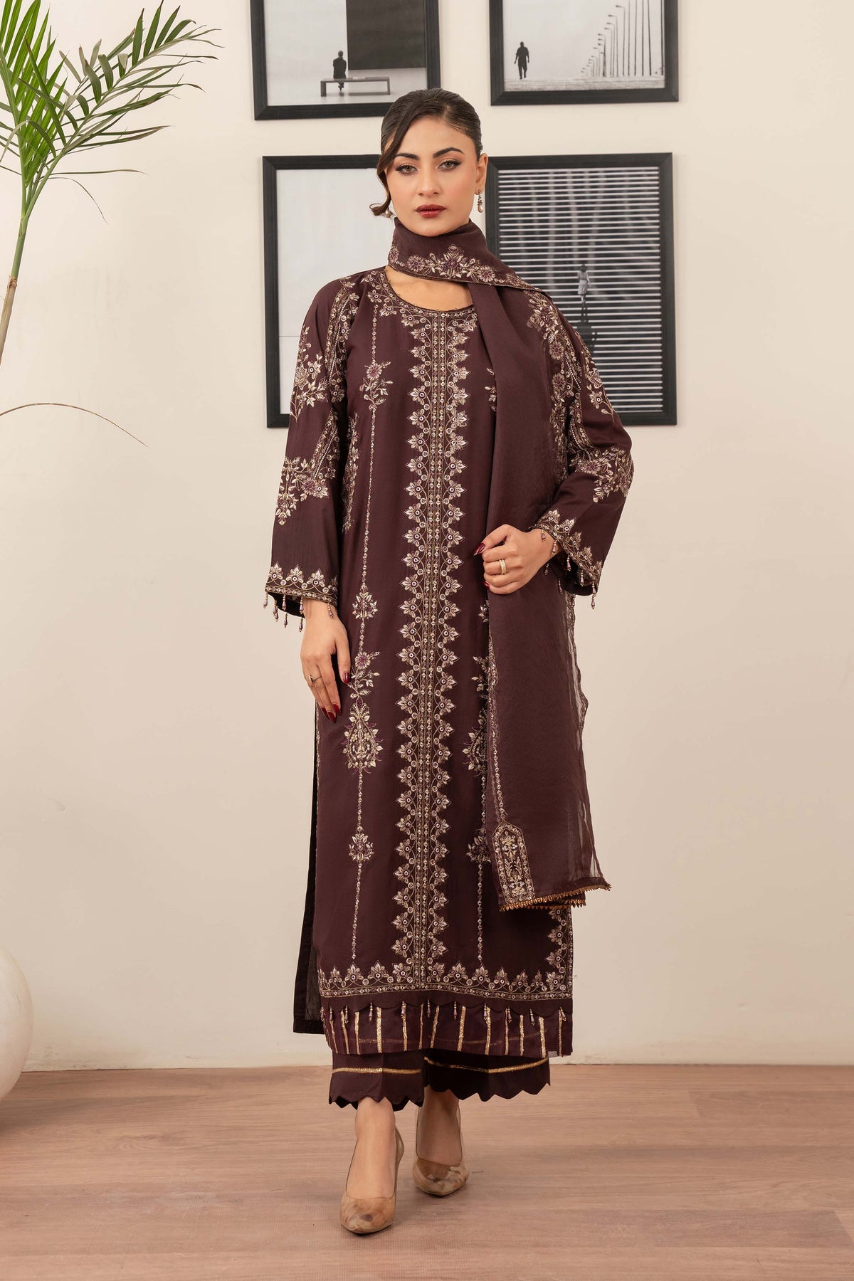 Motif Tilla and Sequence Embroidered Suit