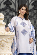 Motif Lawn Embroidered Suit-001