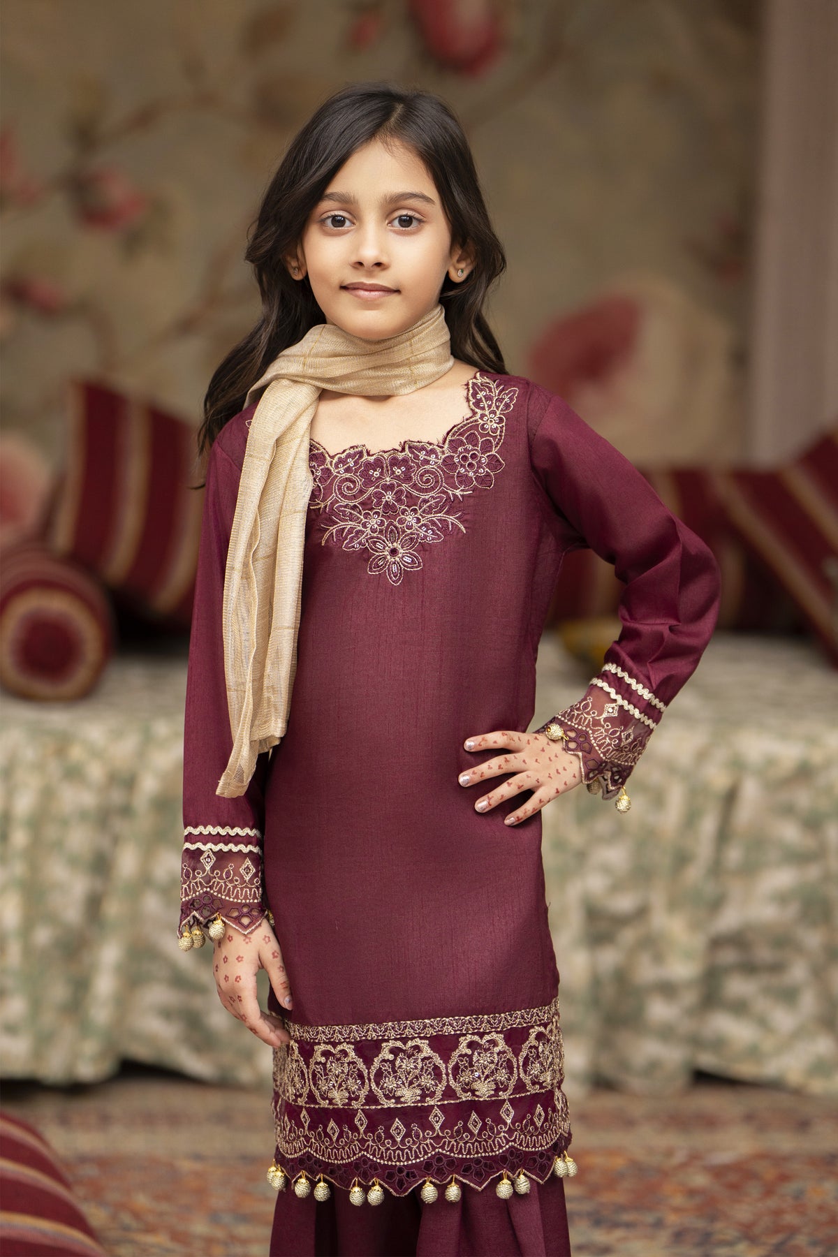 Motif Kids Viscose Embroidered Suit-658