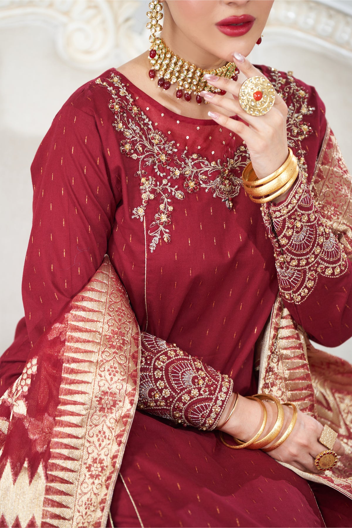 Motif Golden Brosha Embroidered Suit-026