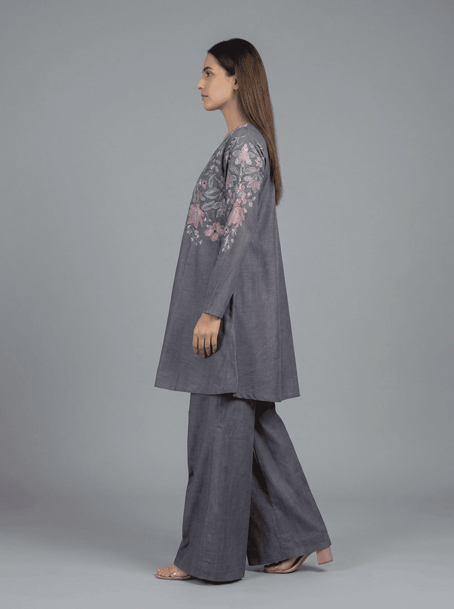 Motif Khaddar Embroidered Co-Ord Set-055