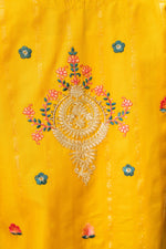 Motif Lawn Embroidered Suit-014
