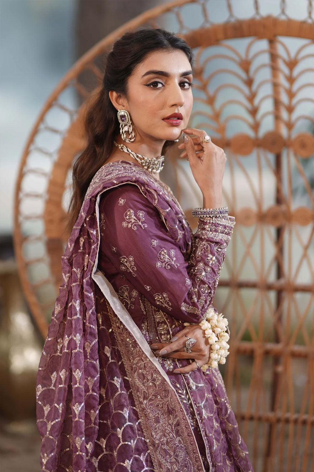Motif Organza Embroidered Suit-009