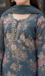 Motif Girls Munar Embroidered suit-684