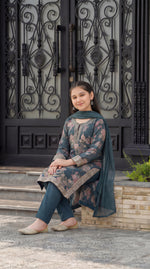 Motif Girls Munar Embroidered suit-684