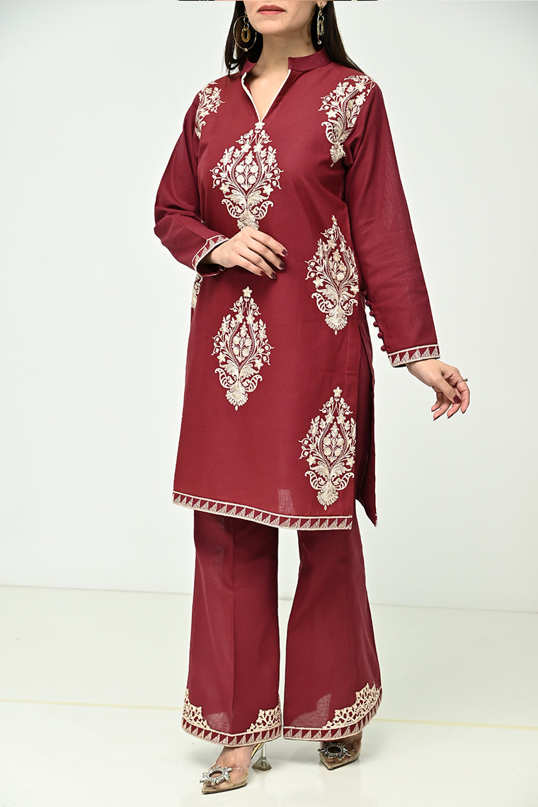 Motif Khaddar Embroidered Suit