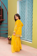 Motif Lawn Embroidered Suit-014